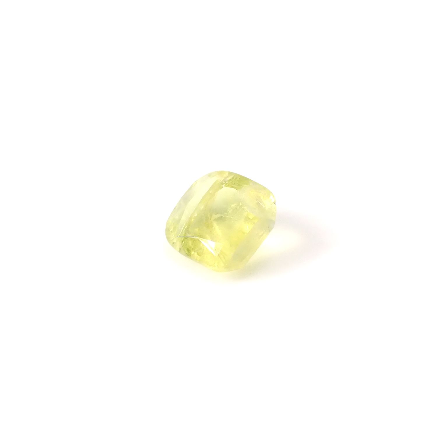 イエローアウイナイト フルオレッセンス(宝石名イエロー・アウイナイト)アフガニスタン産 0.243ct ソ付(日独)[250931150]4.42x4.07mm前後