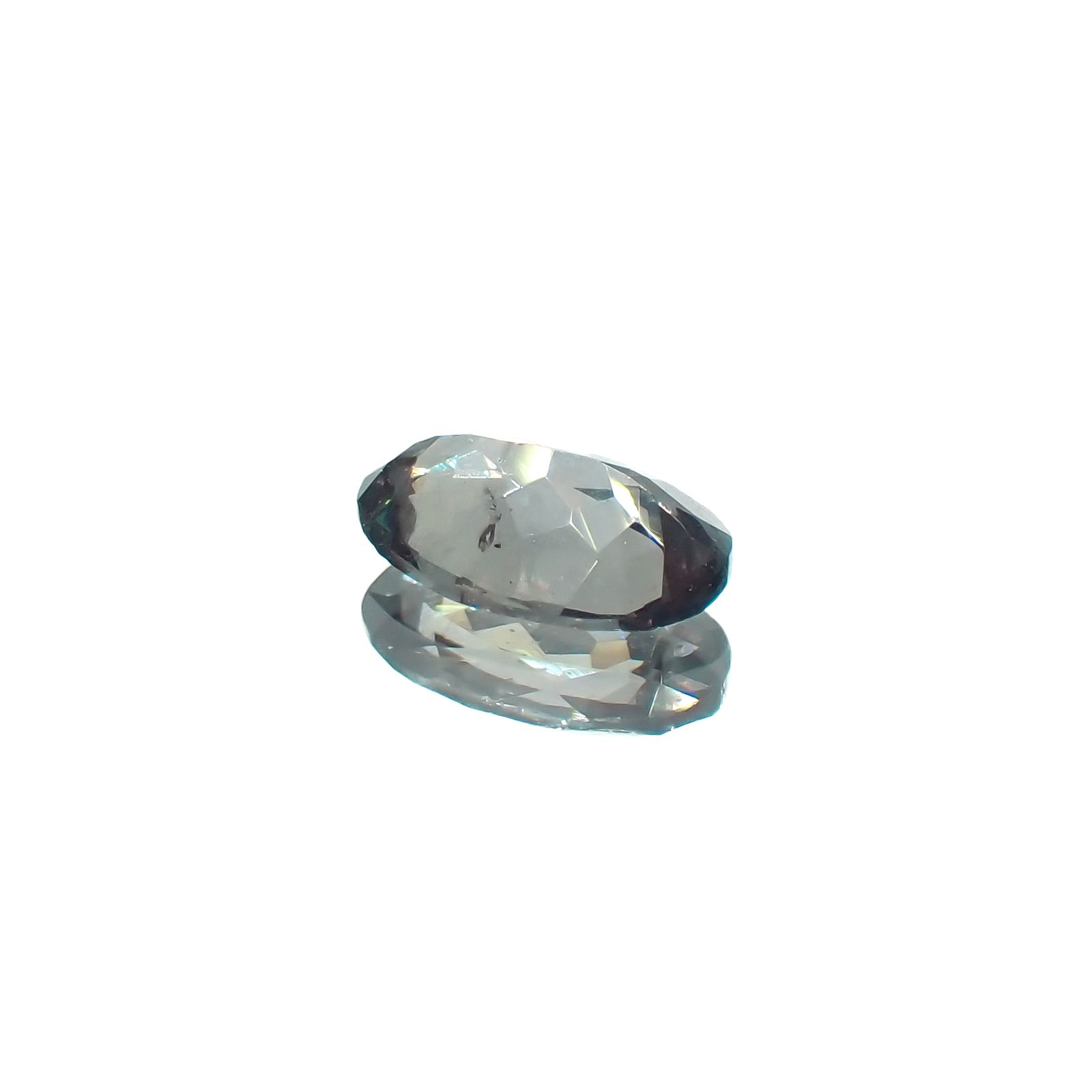 カラーチェンジガーネット アレキタイプ マダガスカル・ベキリー産 0.47ct[230522171]6.1x4mm前後