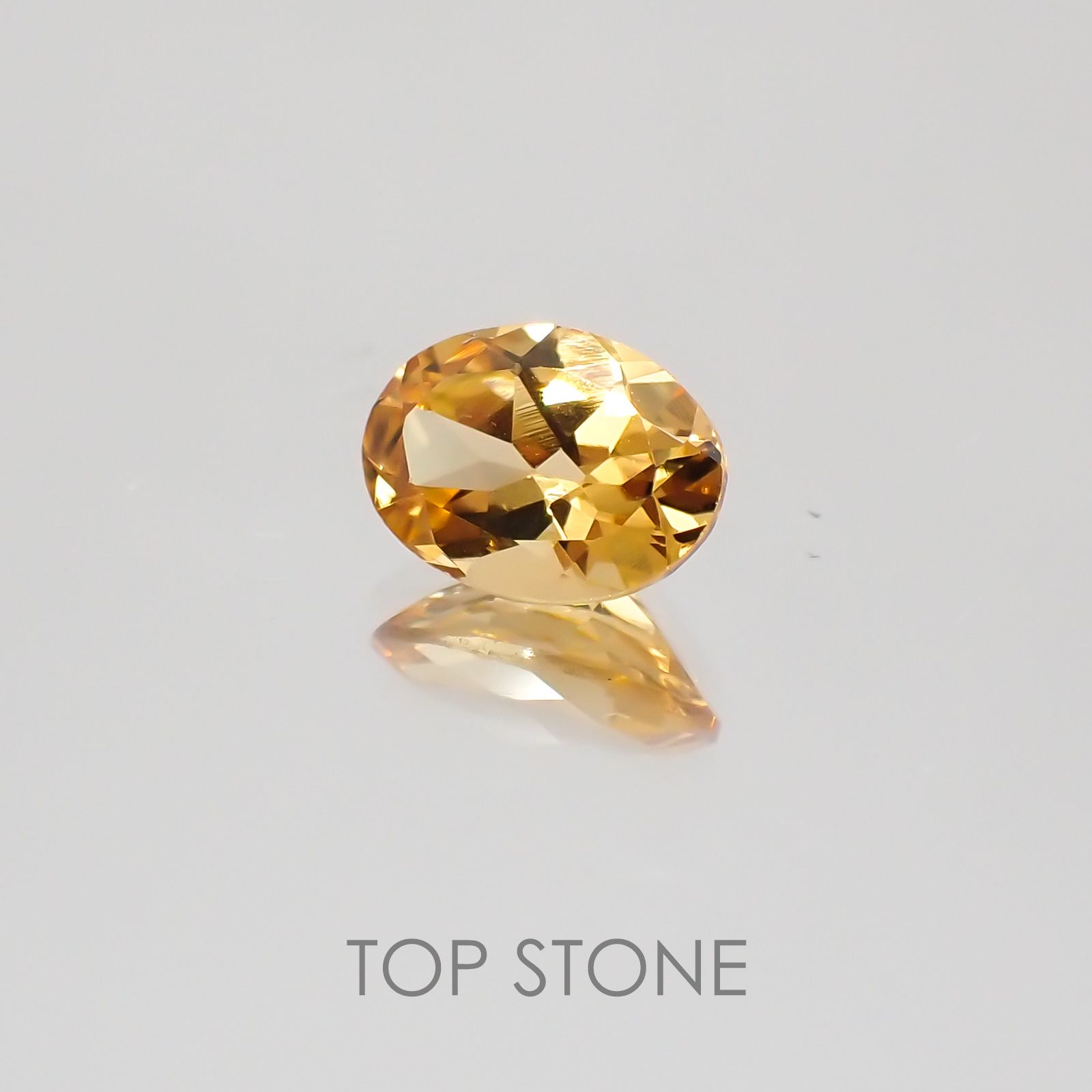 インペリアルガーネット(ヘソナイト)(宝石名ガーネット) スリランカ産 0.82ct 識別済[21038975]6.8×4.9mm前後