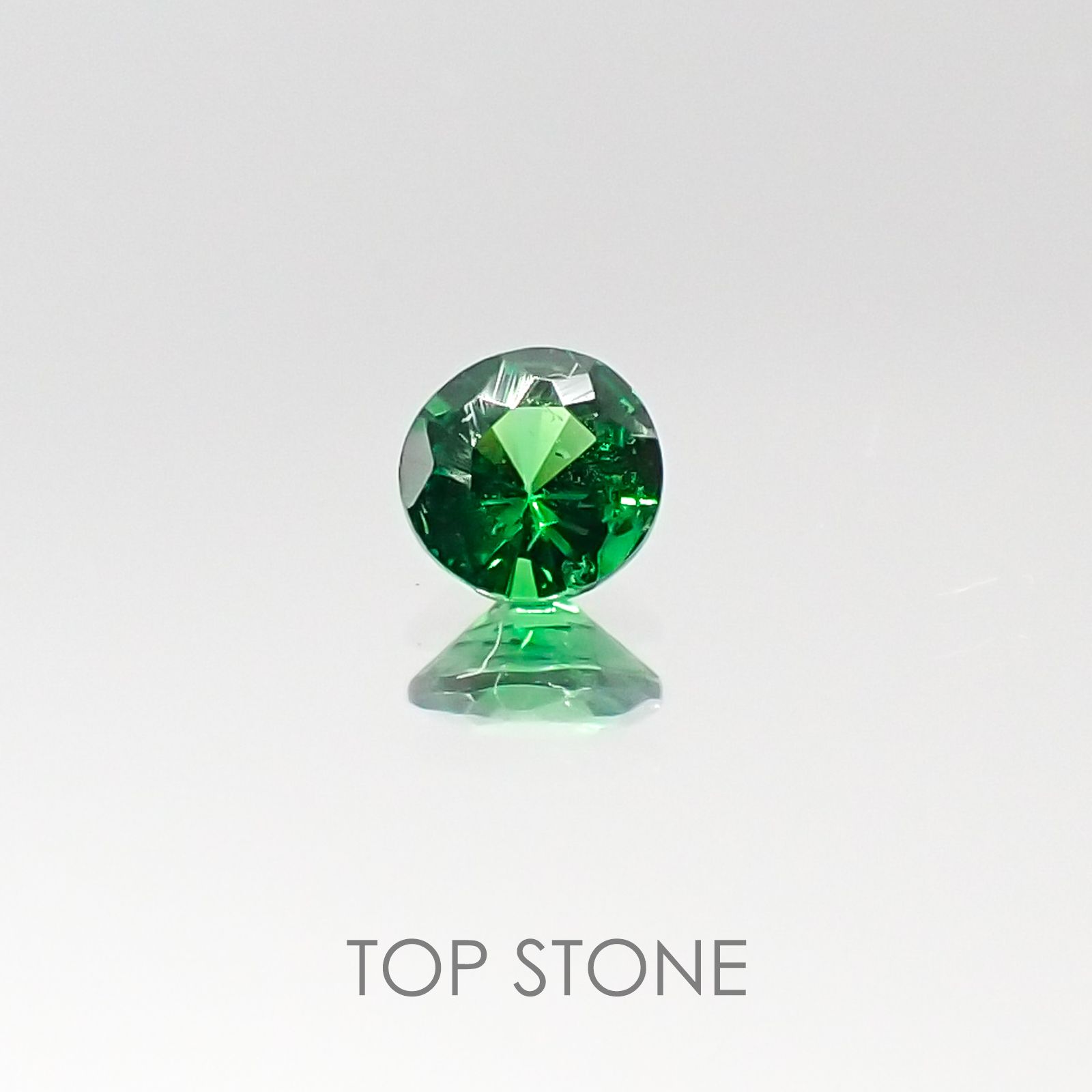 ツァボライト タンザニア産 ルース 0.19ct[20095727]3.6×3.5mm前後