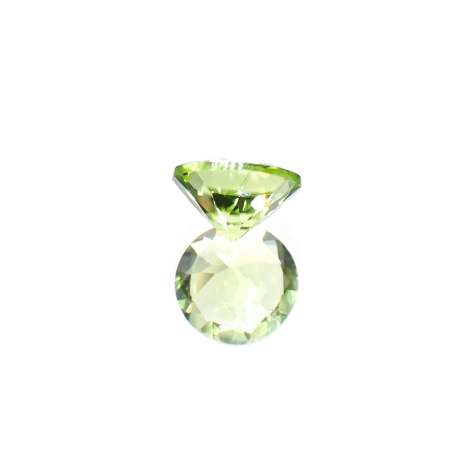 ペリドット(宝石名ペリドット) パキスタン産 識別済 1.30ct / 7.0x7.0mm前後 [260713083]