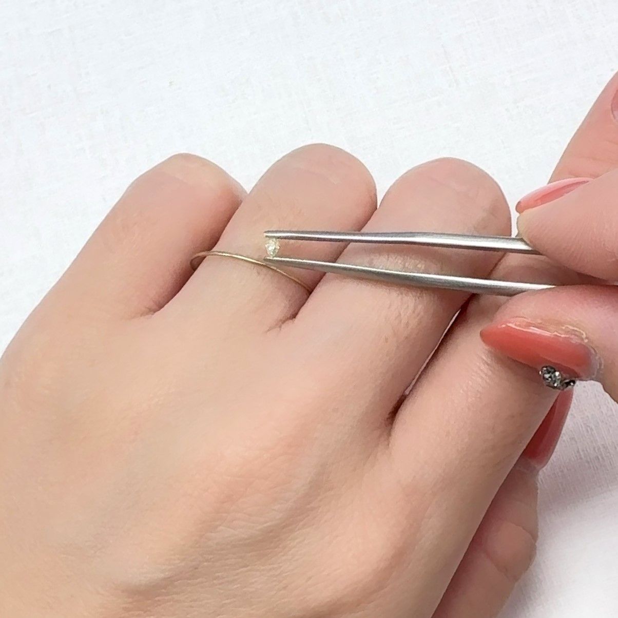 イエローダイヤモンド SI-VS(宝石名ダイアモンド) 0.058ct 識別済[220616399]2.7x2mm前後