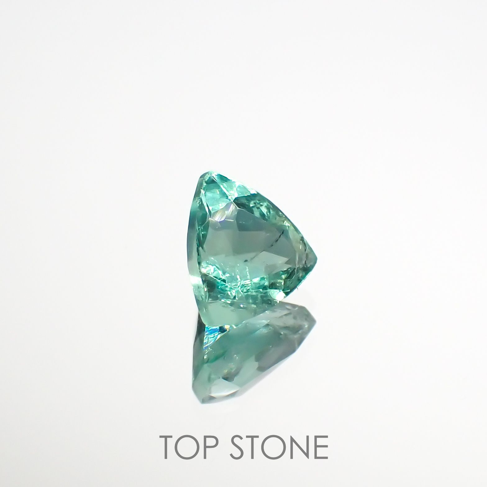 フローライト フルオレッセンス イギリス・ロジャリー鉱山産 1.16ct[220716924]6.5x6.7mm前後