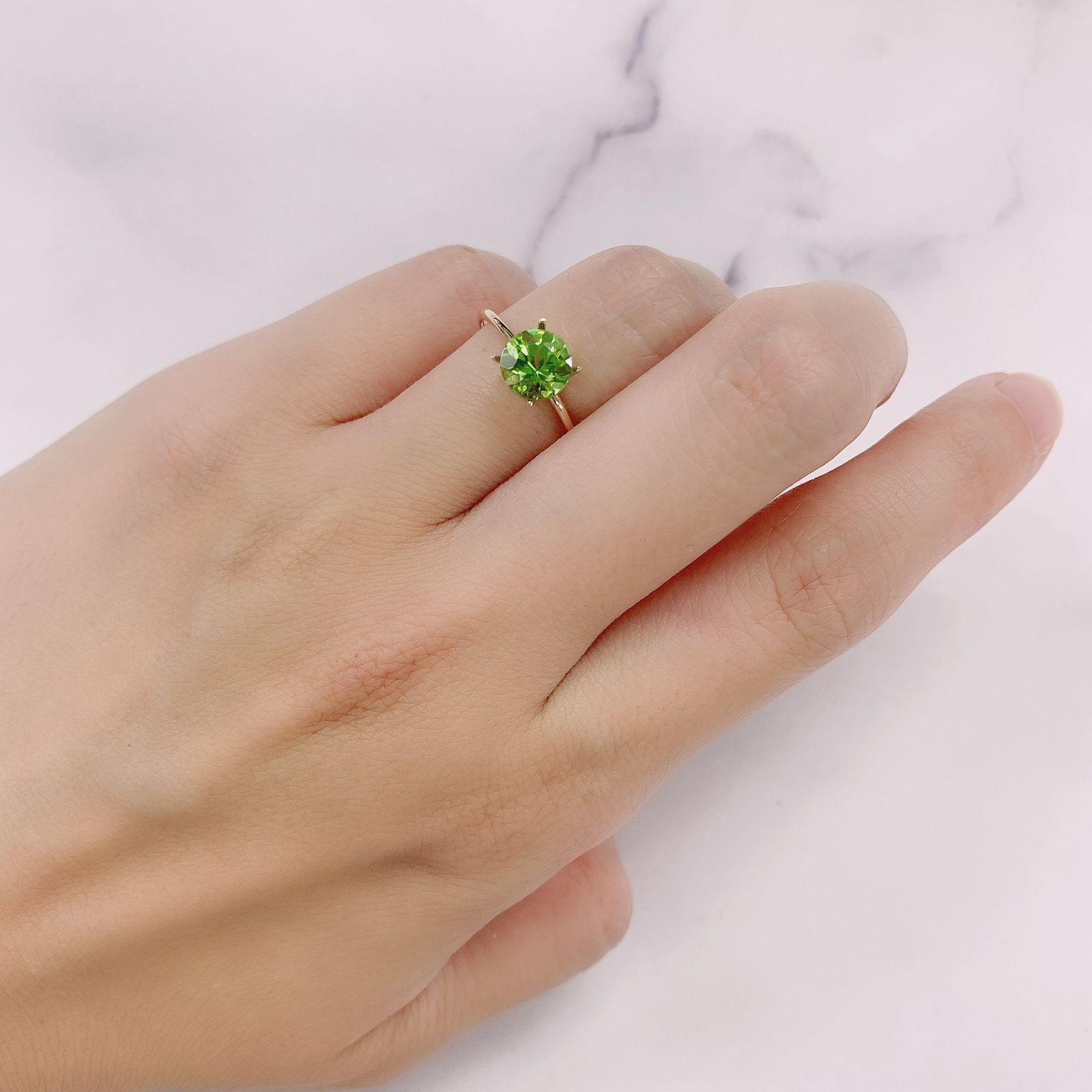 ペリドット(宝石名ペリドット) パキスタン産 1.13ct 識別済 [210913079]6.3×6.3mm前後