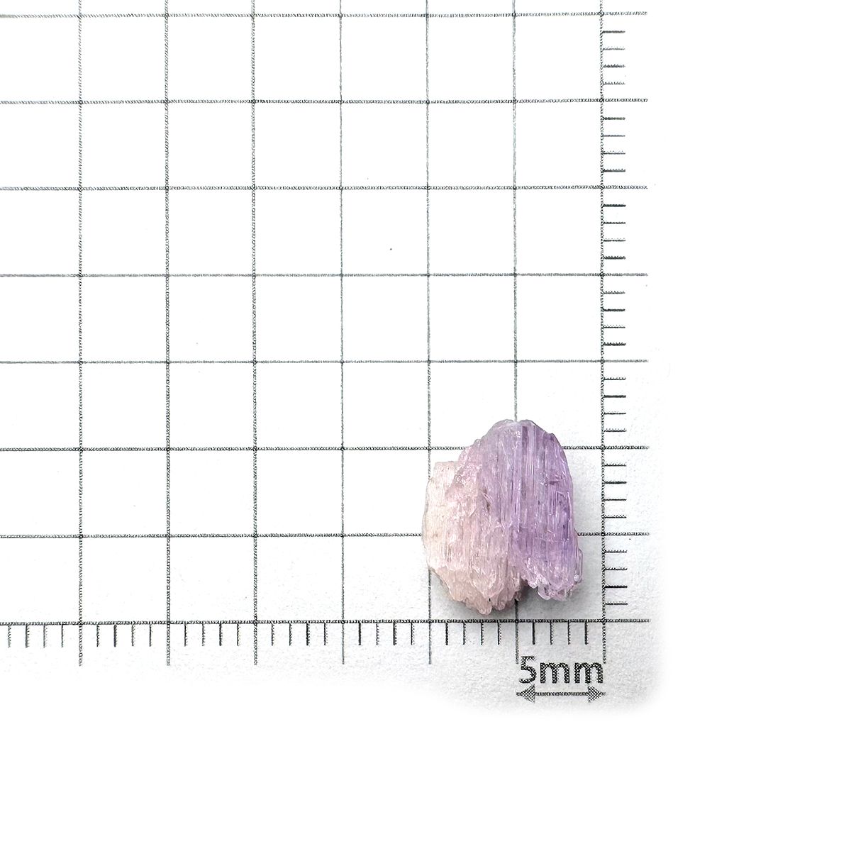 ピンクゾイサイト 原石 タンザニア産 3.27ct[231225002]10.8x8.3mm前後