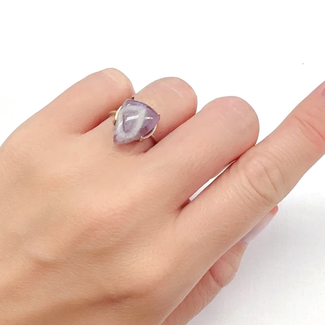 ファントムアメジスト ブラジル産 5.49ct[240527434]14.6x11.8mm前後