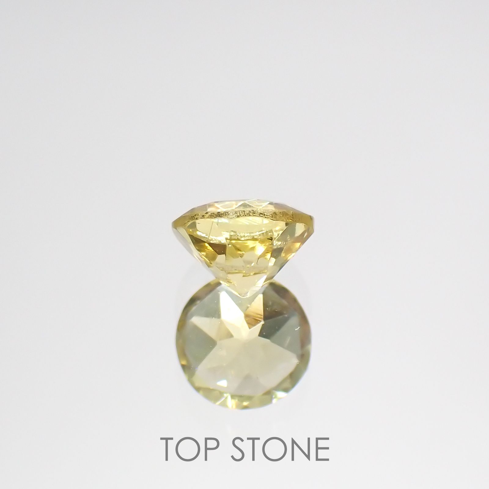 レモンイエローアパタイト(宝石名アパタイト)メキシコ産 0.86ct 識別済[220115467]6x6mm前後