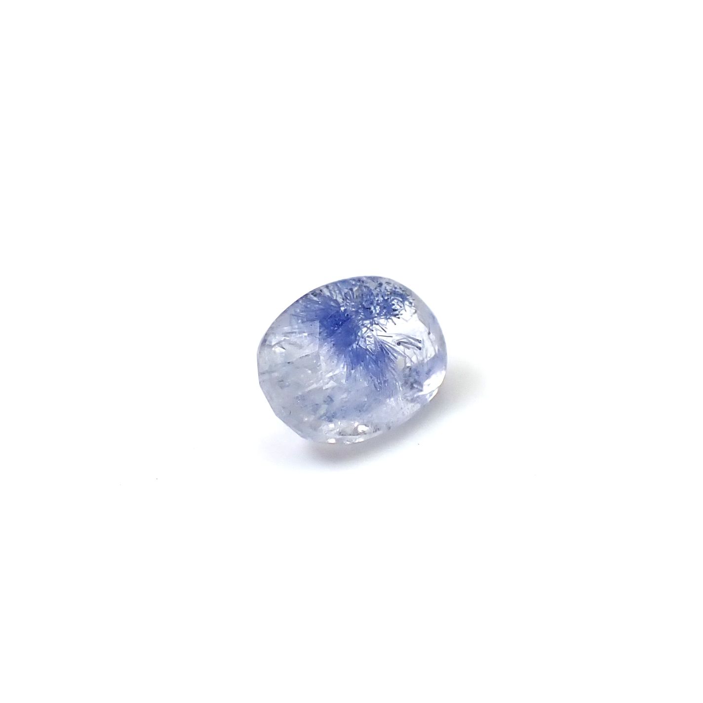 デュモルチェライトインクォーツ ブラジル産 0.69ct / 6.9x4.9mm前後 [260331847]