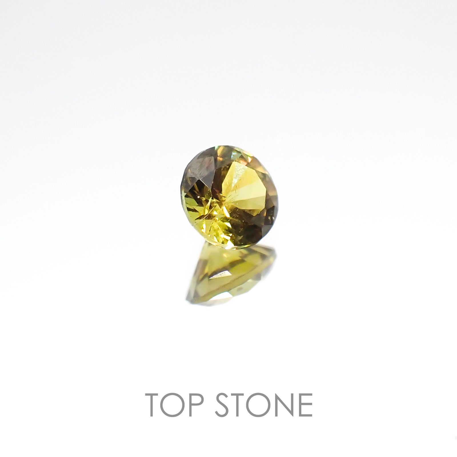 アンドラダイトガーネット ナミビア産 ルース 0.31ct[20096320]4.1×4.1mm前後