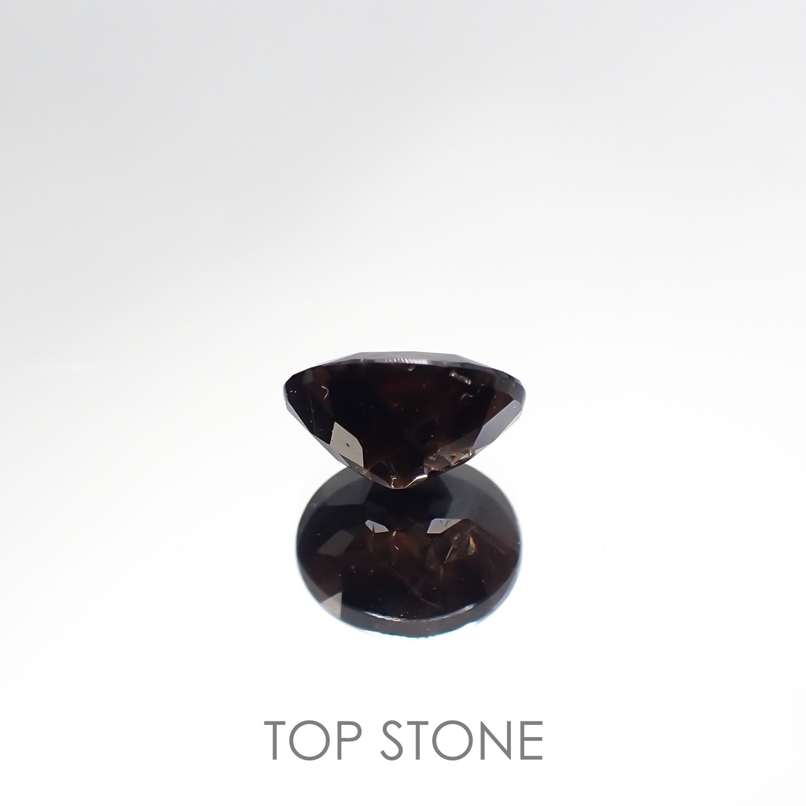 ゴールドシーンサファイア 非加熱(宝石名シーン・サファイア) ケニア産 1.597ct ソ付(彩珠)[210712080]7.6×6.2mm前後