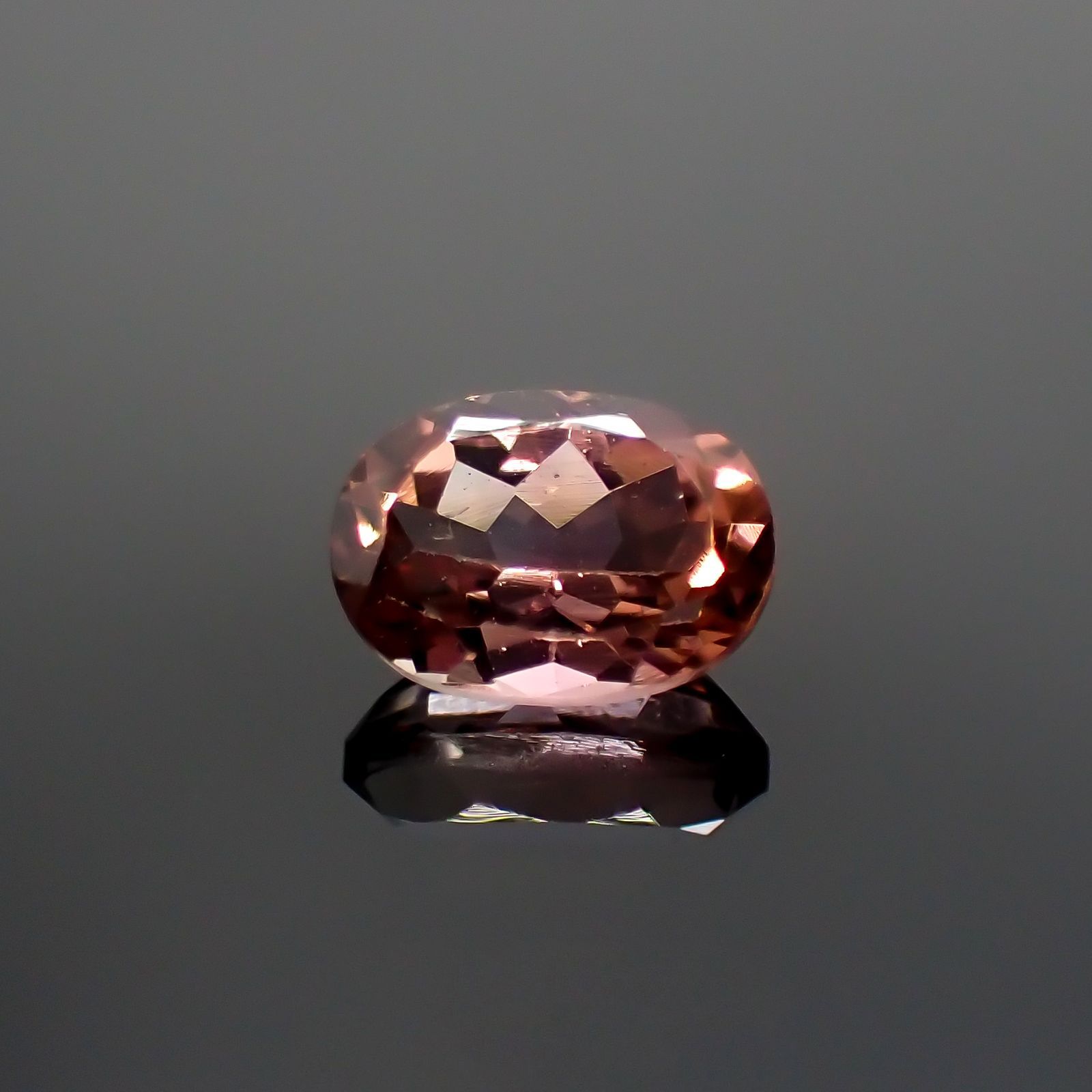 ピンクトルマリン(宝石名ピンク・トルマリン) ブラジル/アフリカ産 0.94ct 識別済[211013560]7×4.9mm前後