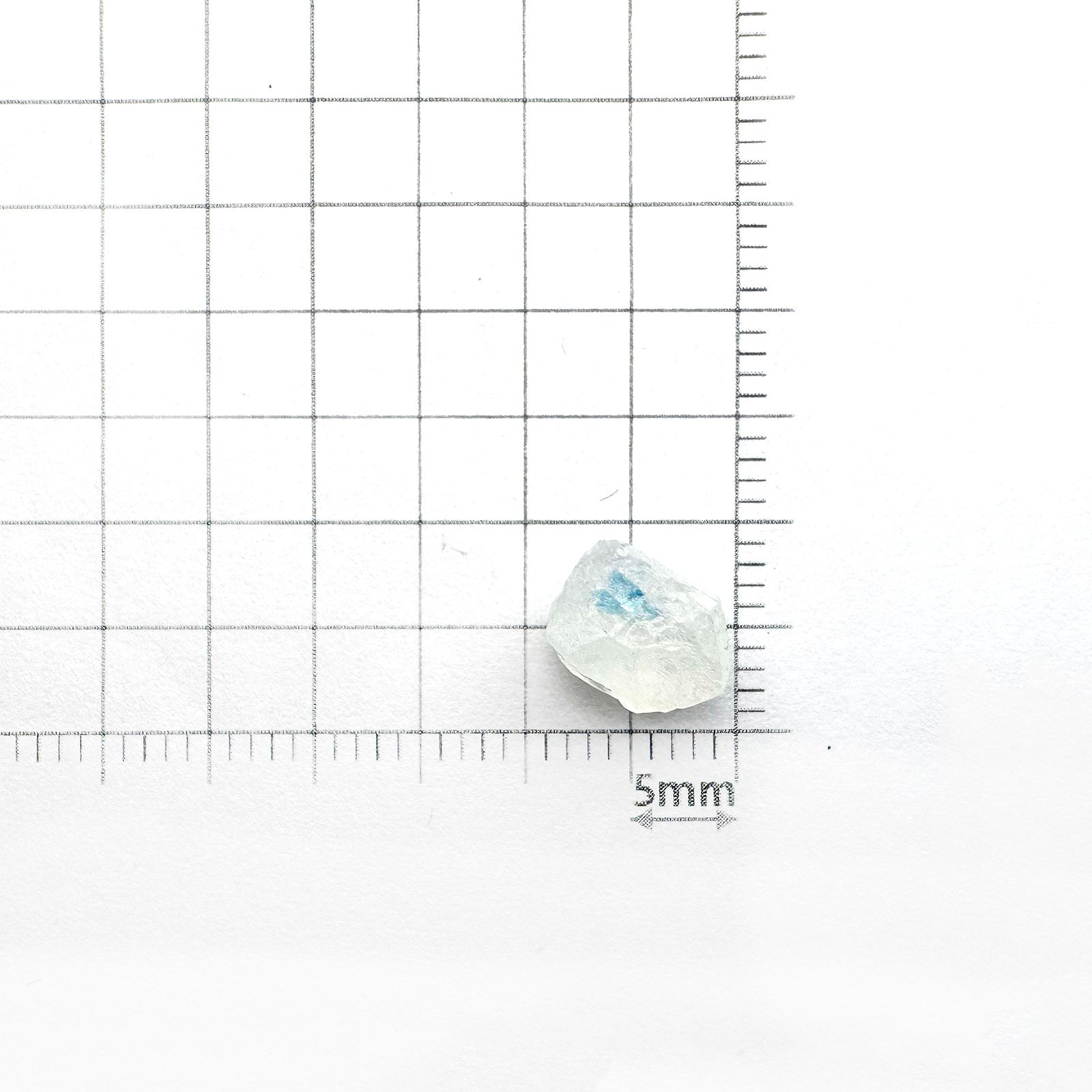 ユークレース 原石 ブラジル産 2.98ct[240928832]7.4x8.5mm前後