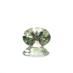 バナジウムクリソベリル(宝石名クリソベリル)マダガスカル産 0.950ct ソ付(日独)[221018904]7.11x5.16mm前後