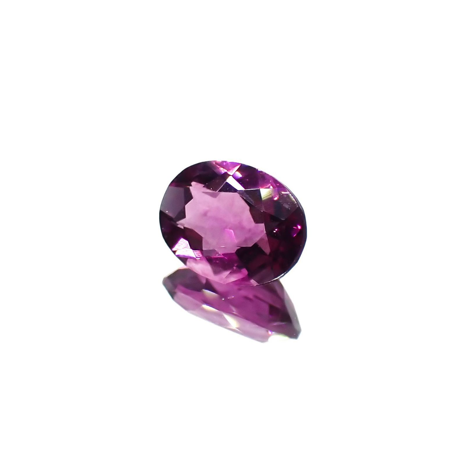 ピンクパープルフローライト 中国産 1.44ct / 8.2x6.2mm前後 [221018444]
