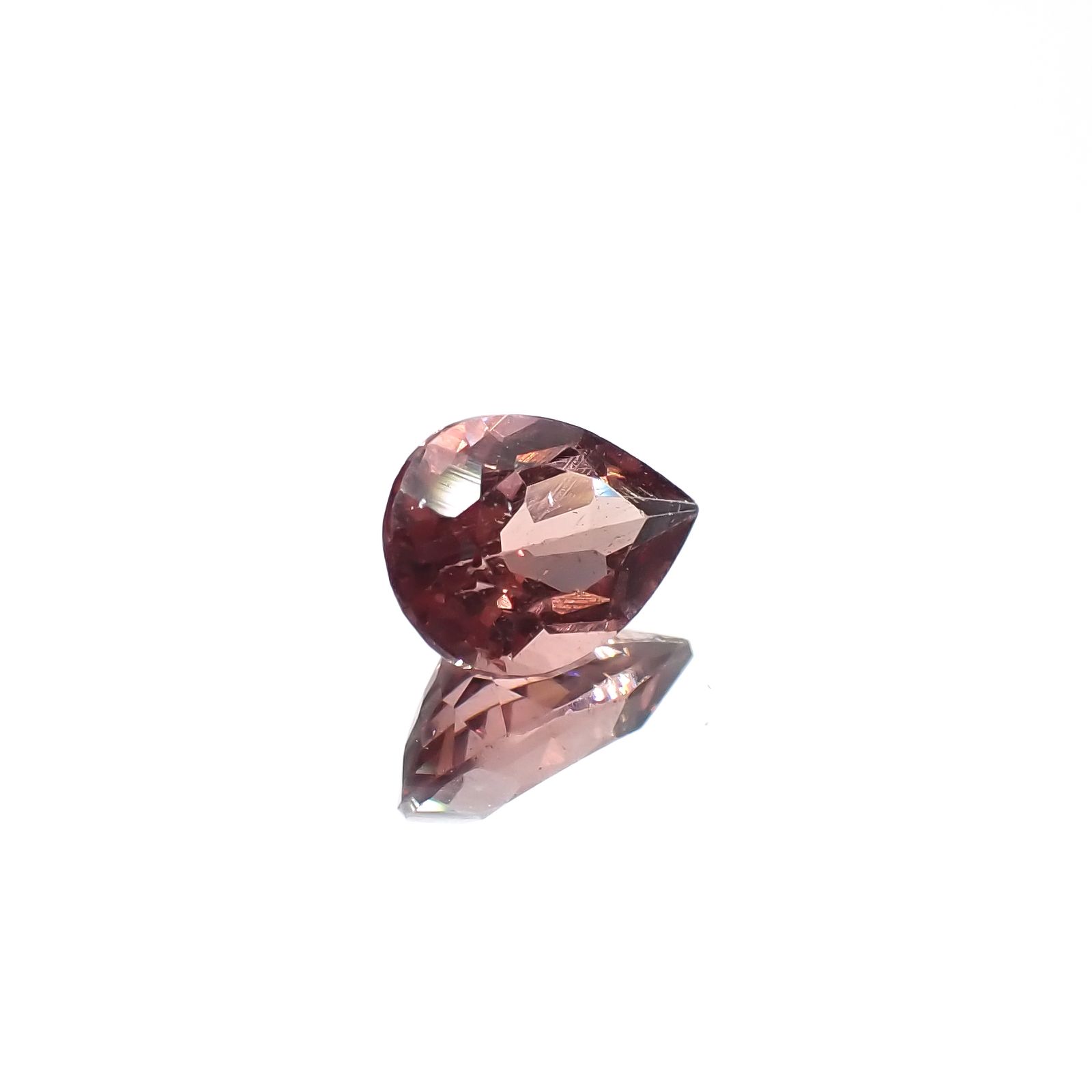 ピンクアパタイト ブラジル産 1.13ct [251224931]7.9x5.8mm前後