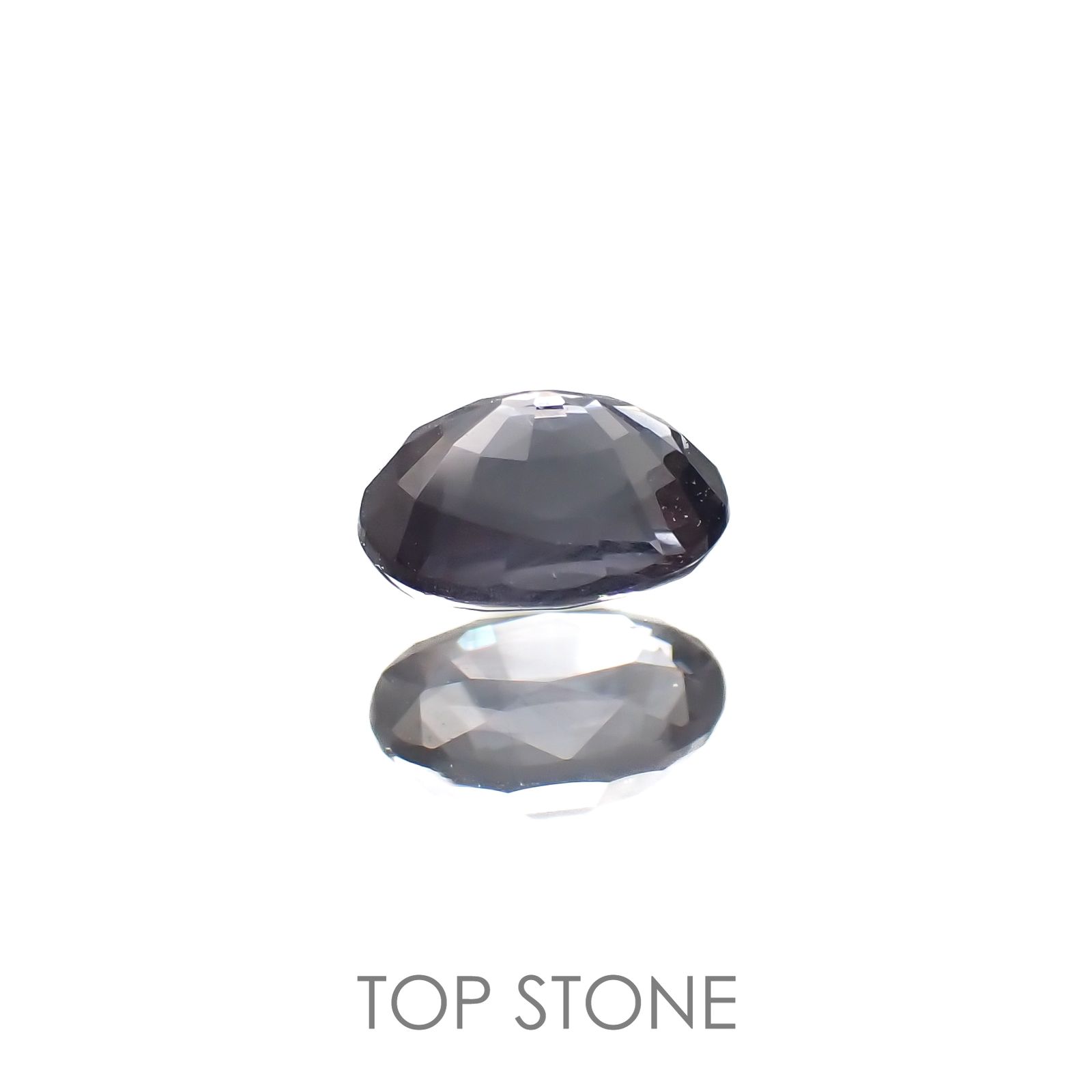 カラーチェンジガーネット アレキタイプ(宝石名ガーネット)マダガスカル・ベキリー産 0.76ct 識別済[220716944]6x4.3mm前後