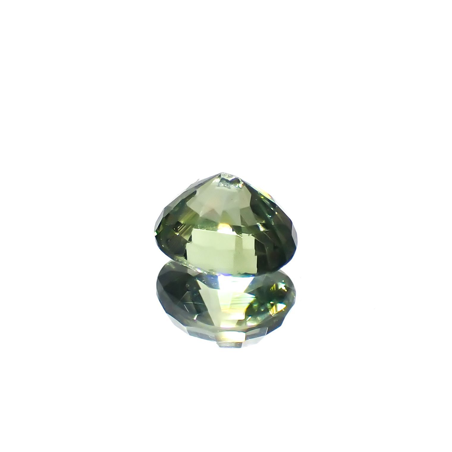 グリーンジルコン(宝石名ジルコン)スリランカ/カンボジア産 0.75ct 識別済[230220688]5.4x4.6mm前後