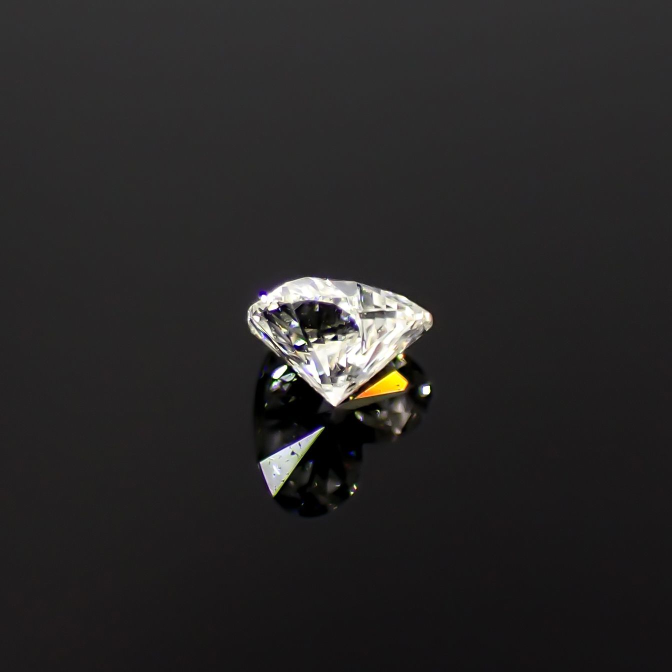 ダイヤモンド 0.088ct / 2.6x3.1mm前後 [260431977]