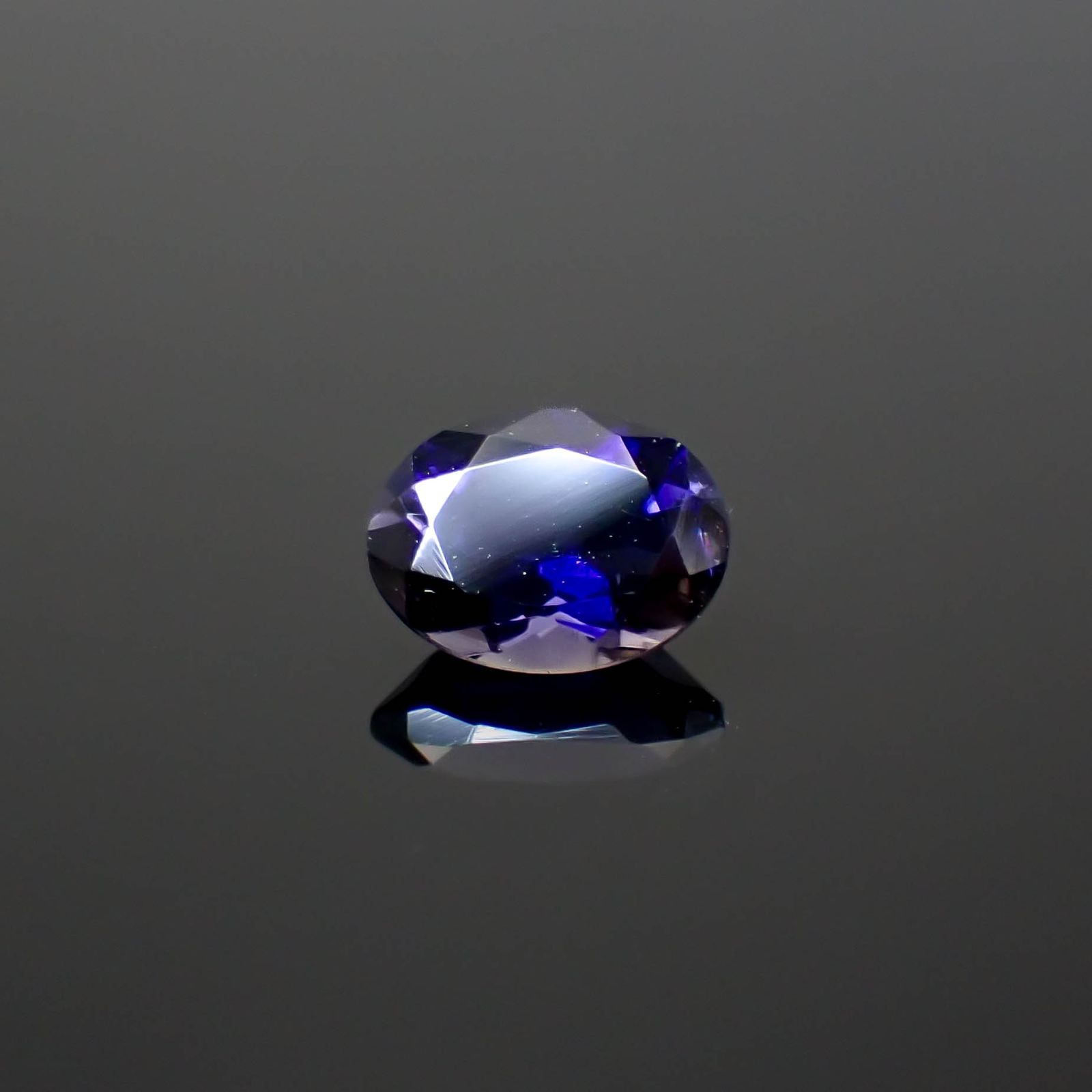 アイオライト タンザニア産 1.05ct [250229834]8x6mm前後