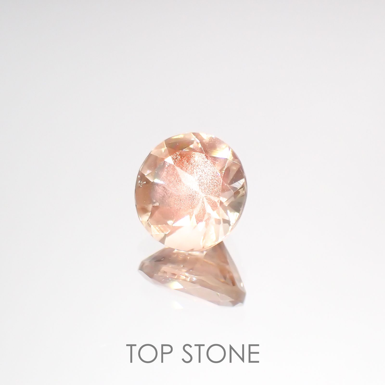 オレゴンサンストーン(宝石名ラブラドライト)アメリカ・オレゴン州産 1.44ct 識別済[220114665]7.6x7.4mm前後
