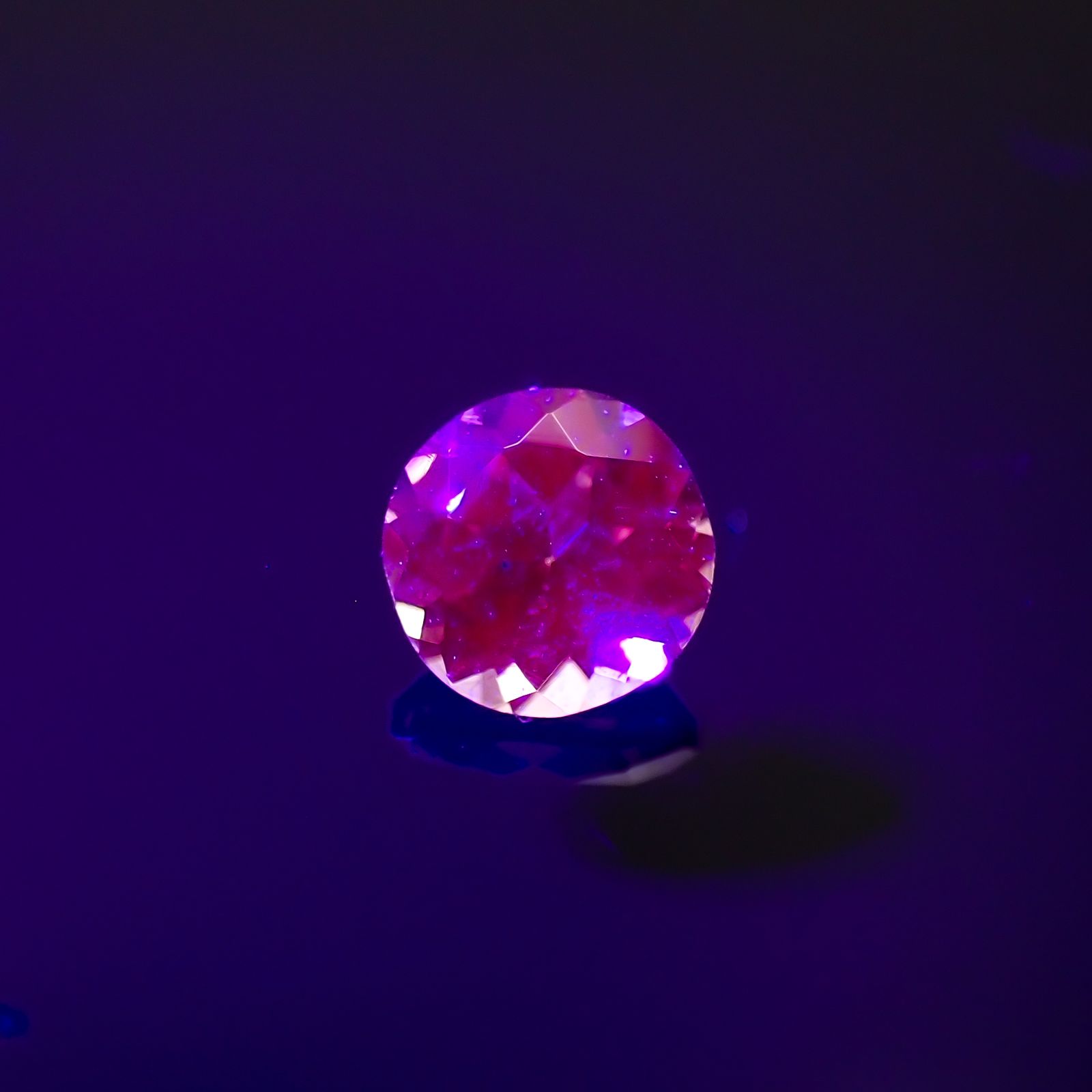 ドラゴンガーネット タンザニア産 0.35ct[230421448]4.1x4.1mm前後