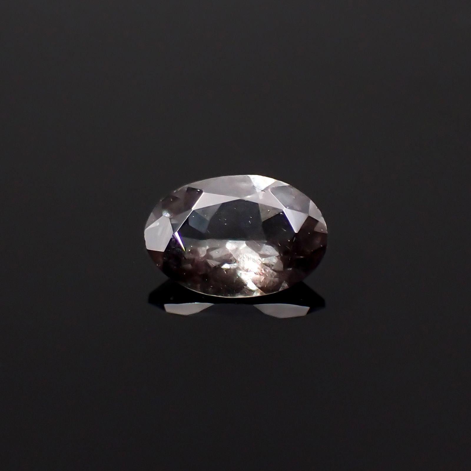 カラーチェンジガーネット アレキタイプ マダガスカル・ベキリー産 0.41ct[230722999]5.9x4mm前後