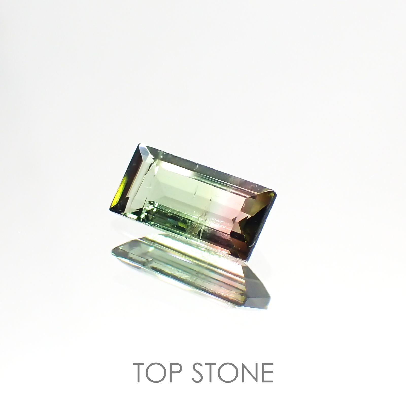 バイカラートルマリン(宝石名バイカラー・トルマリン) ブラジル産 0.59ct 識別済[211013628]7.4×3.5mm前後