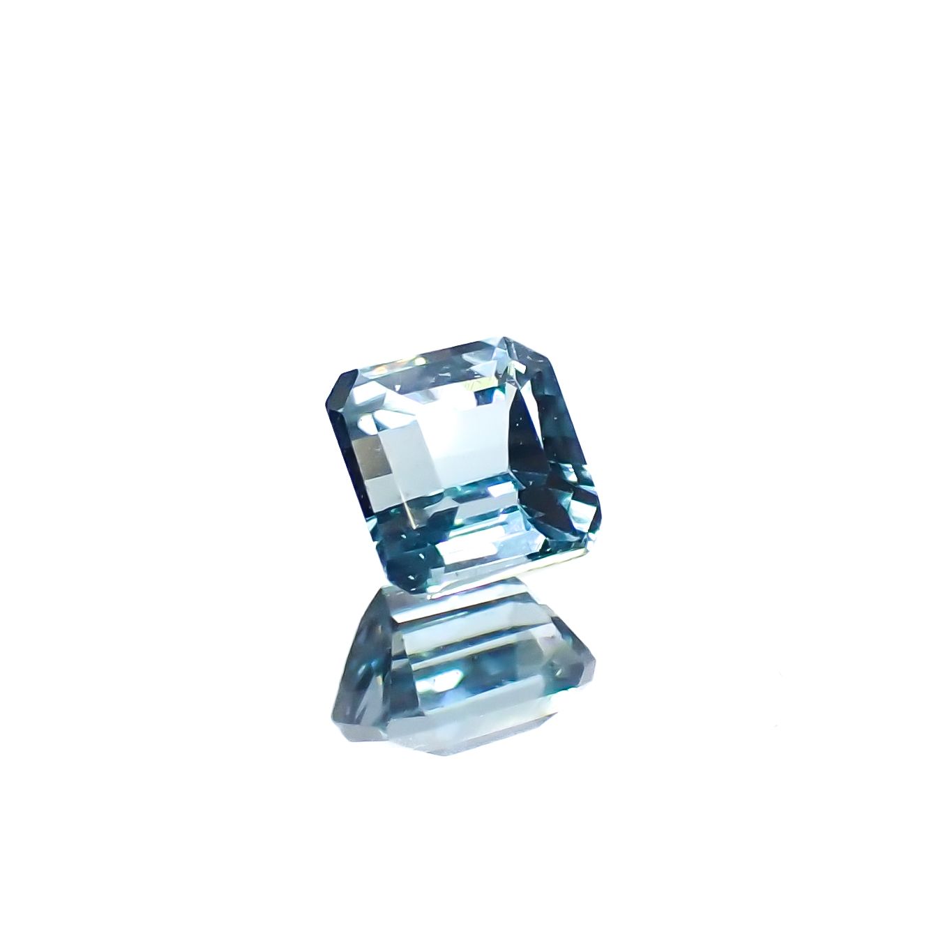 ブルートルマリン(宝石名トルマリン)アフガニスタン産 0.35ct 識別済[231225171]3.7x3.8mm前後 | TOP  STONE(トップストーン)