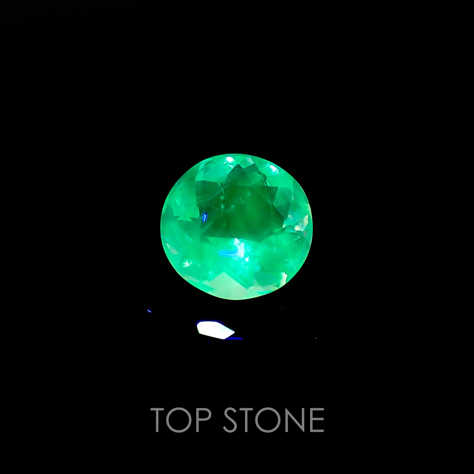 ハイアライトオパール メキシコ産 ルース 0.93ct[20106374]6.8×6.8mm前後