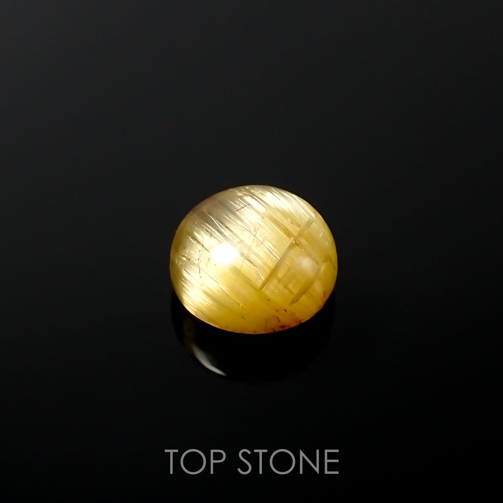 ルチルクォーツ(宝石名ルチルレイテッド・クォーツ) ブラジル産 1.98ct 識別済[210913301]7.6×7.5mm前後