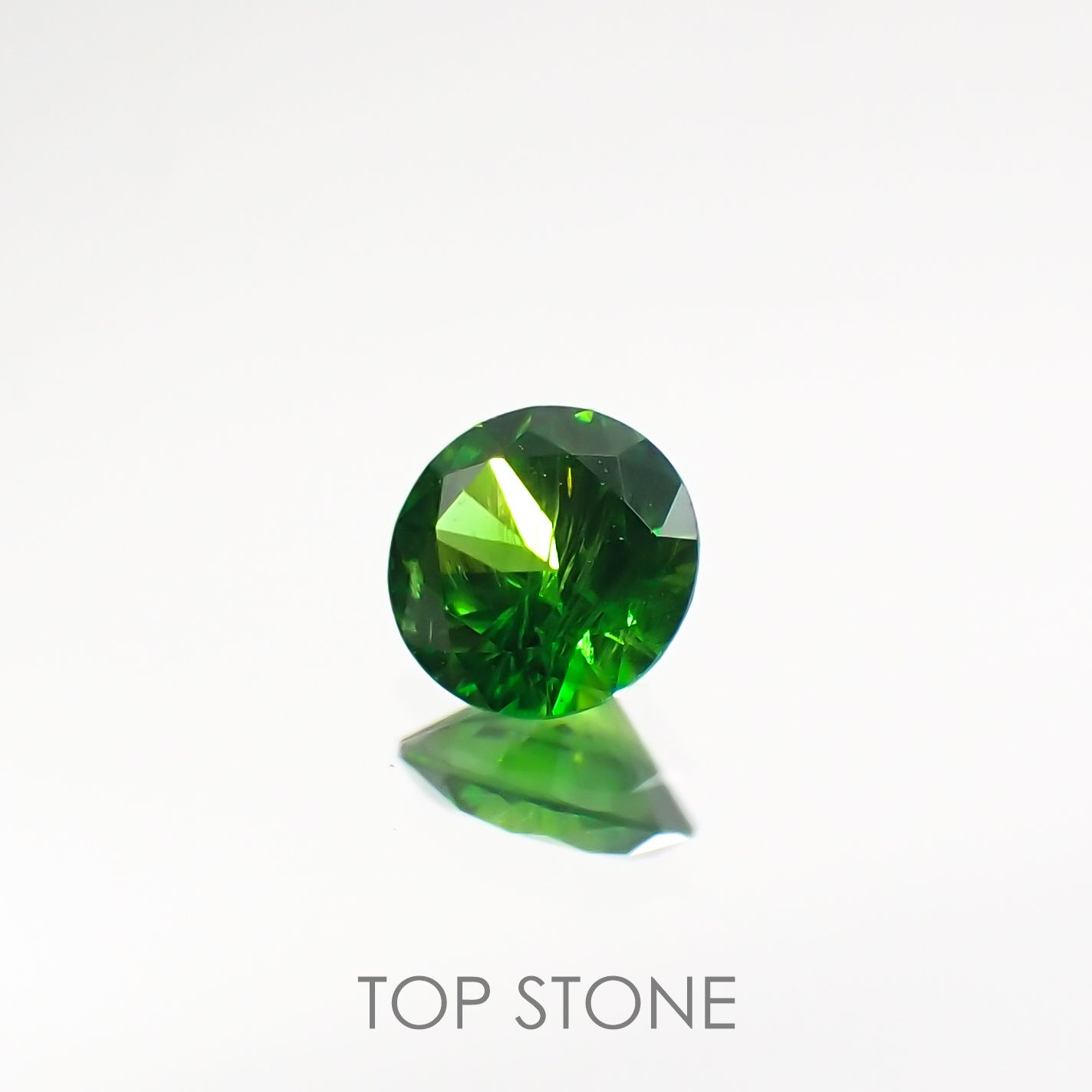 デマントイドガーネット(宝石名デマントイド・ガーネット) ロシア産 0.132ct ソ付(彩珠)[210712081]3.1×3.1mm前後
