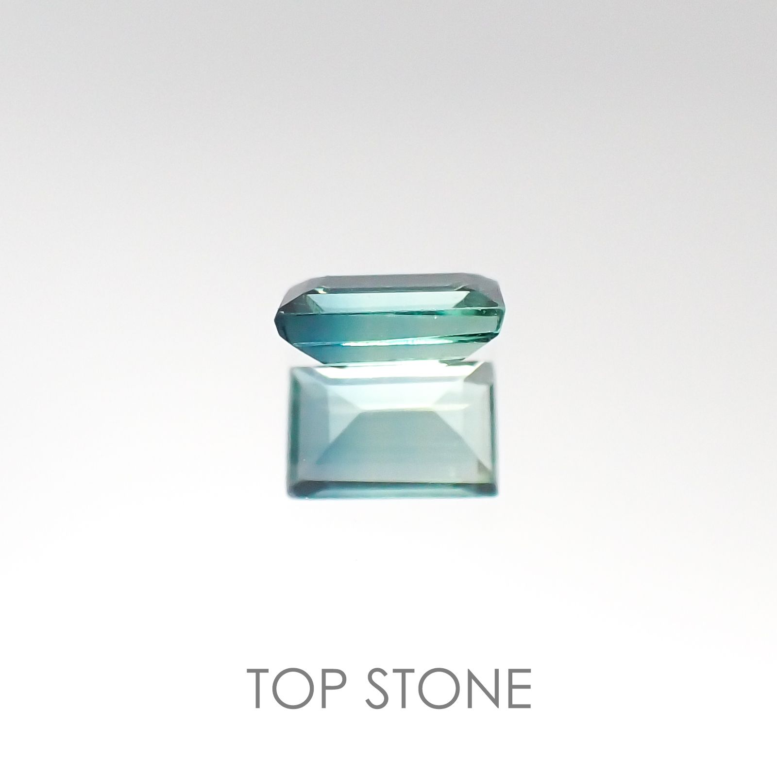 バイカラートルマリン ブラジル産 ルース 0.3ct[20095660]5×3.2mm前後