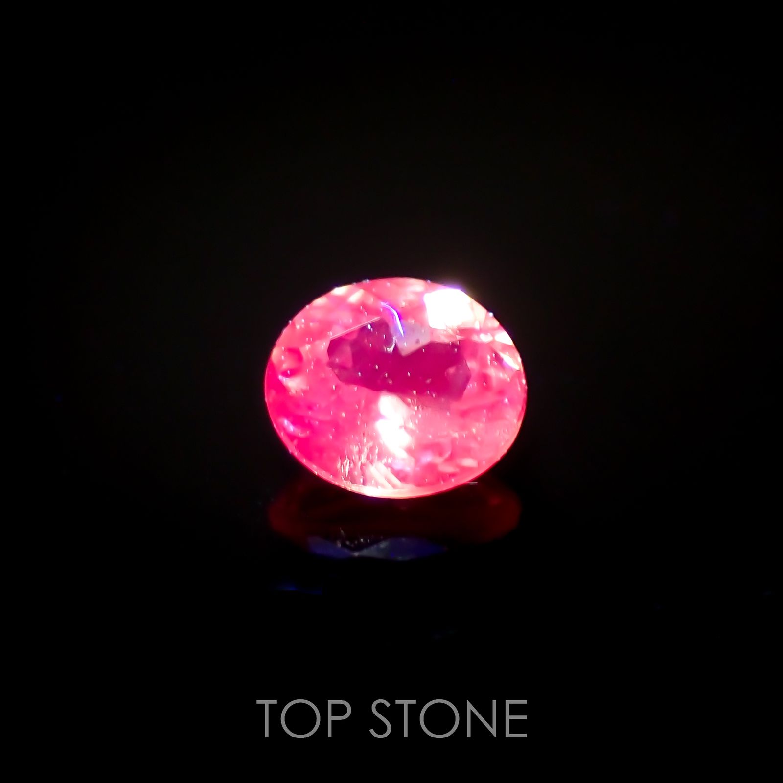 ピンクサファイア(宝石名サファイア)タンザニア・ウィンザー産 0.19ct 識別済[220616164]3.5x3mm前後