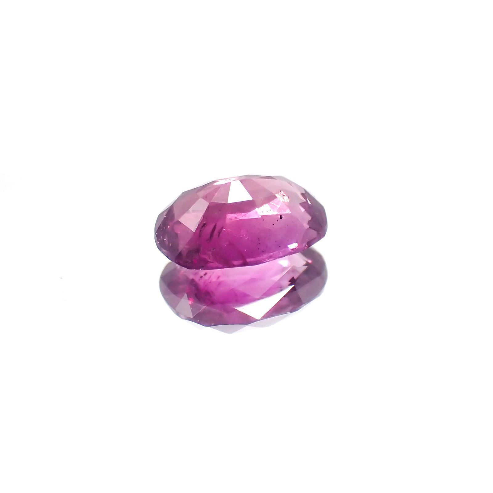 パープルサファイア(宝石名パープル・サファイア)パキスタン・カシミール地方産 1.097ct ソ付(彩珠)[231124083]6.9x5.3mm前後