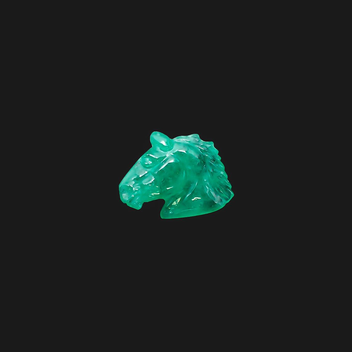 ◇カスタムカット・馬彫刻◇エメラルド コロンビア産 2.2ct[230421702]9.2x11.8mm前後
