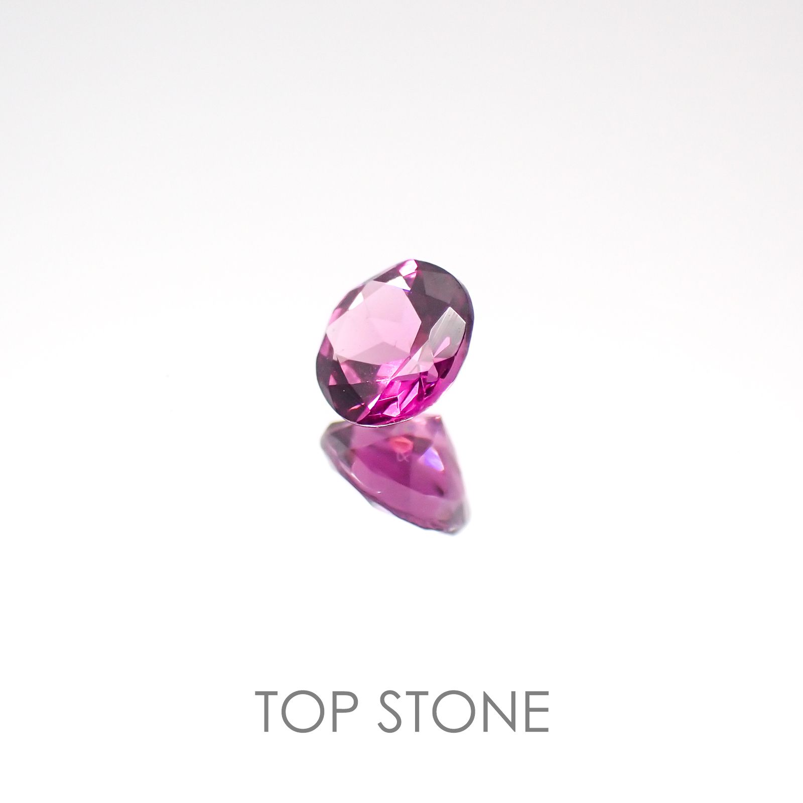 マラヤガーネット タンザニア産 ルース 0.34ct[20117592]4.1×4.1mm前後