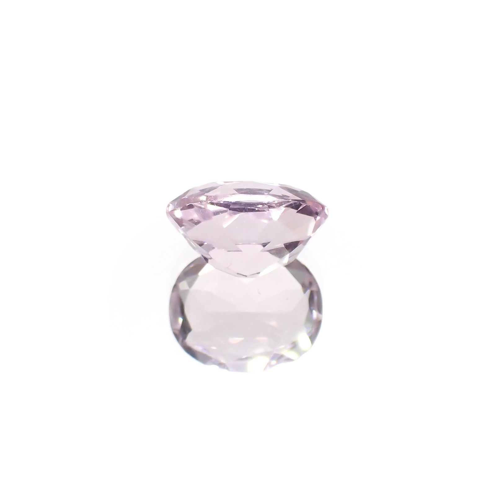 ピンクフローライト(宝石名フルオライト)ブラジル産 識別済 4.13ct / 11.1x9mm前後 [220115123]