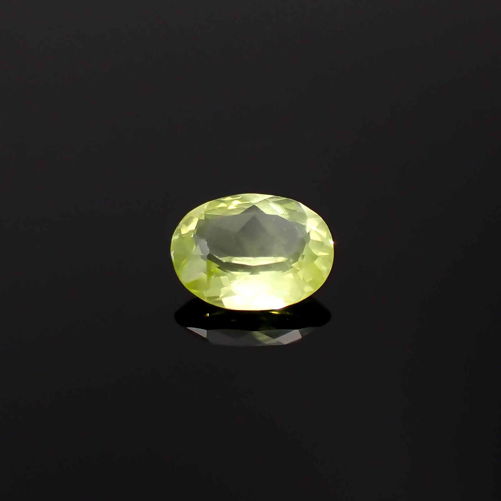グリーンエンスタタイト(宝石名グリーン・エンスタタイト)カメルーン産 0.90ct 識別済[240125624]7.1x5.5mm前後