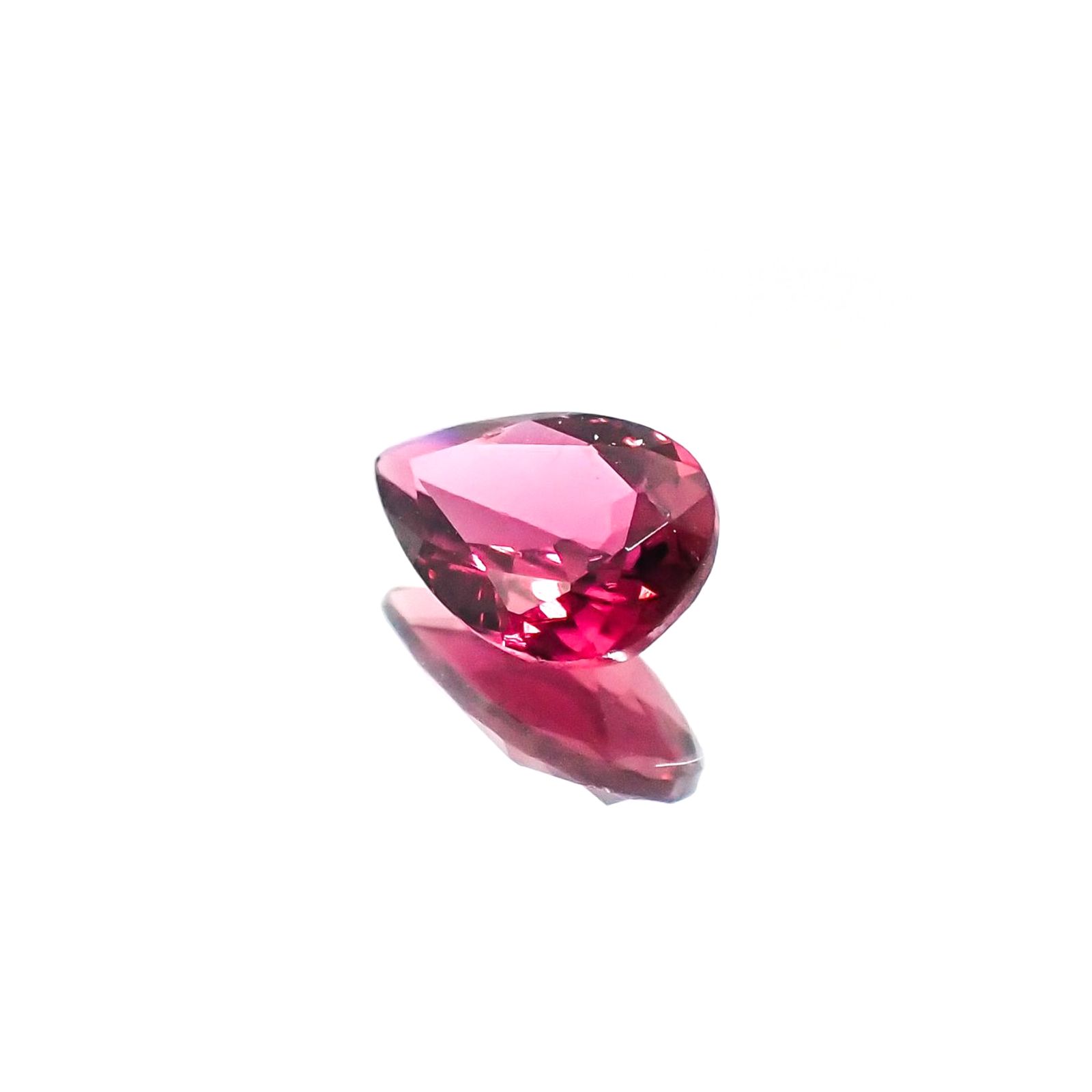 パープルトルマリン(宝石名パープル・トルマリン)ブラジル産 識別済 0.70ct / 7.8x5.1mm前後 [260323893]