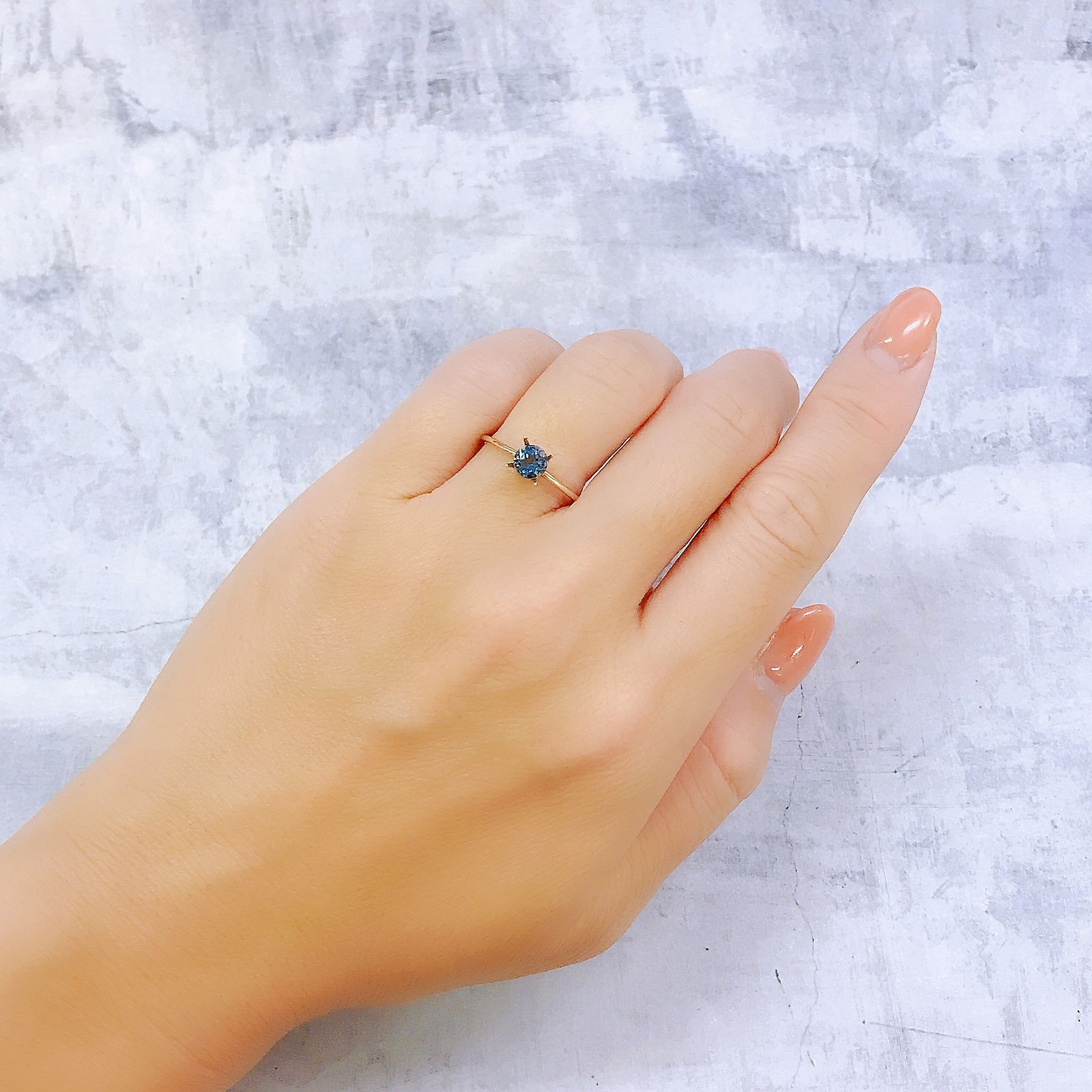 アクアマリン(宝石名アクアマリン)ナイジェリア産 0.45ct 識別済[220817387]5x5mm前後