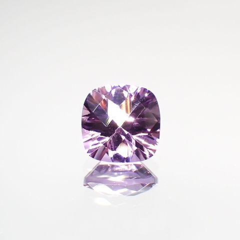 ◇チェッカーコンケーブカット◇アメジスト(宝石名アメシスト) ブラジル産 1.31ct 識別済[210913034]7.1×7.1mm前後