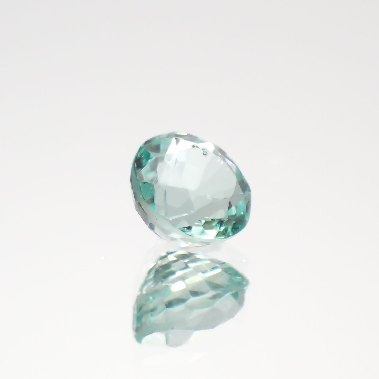 パステルカラーエメラルド コロンビア産 0.35ct[230421727]4.4x4.4mm前後