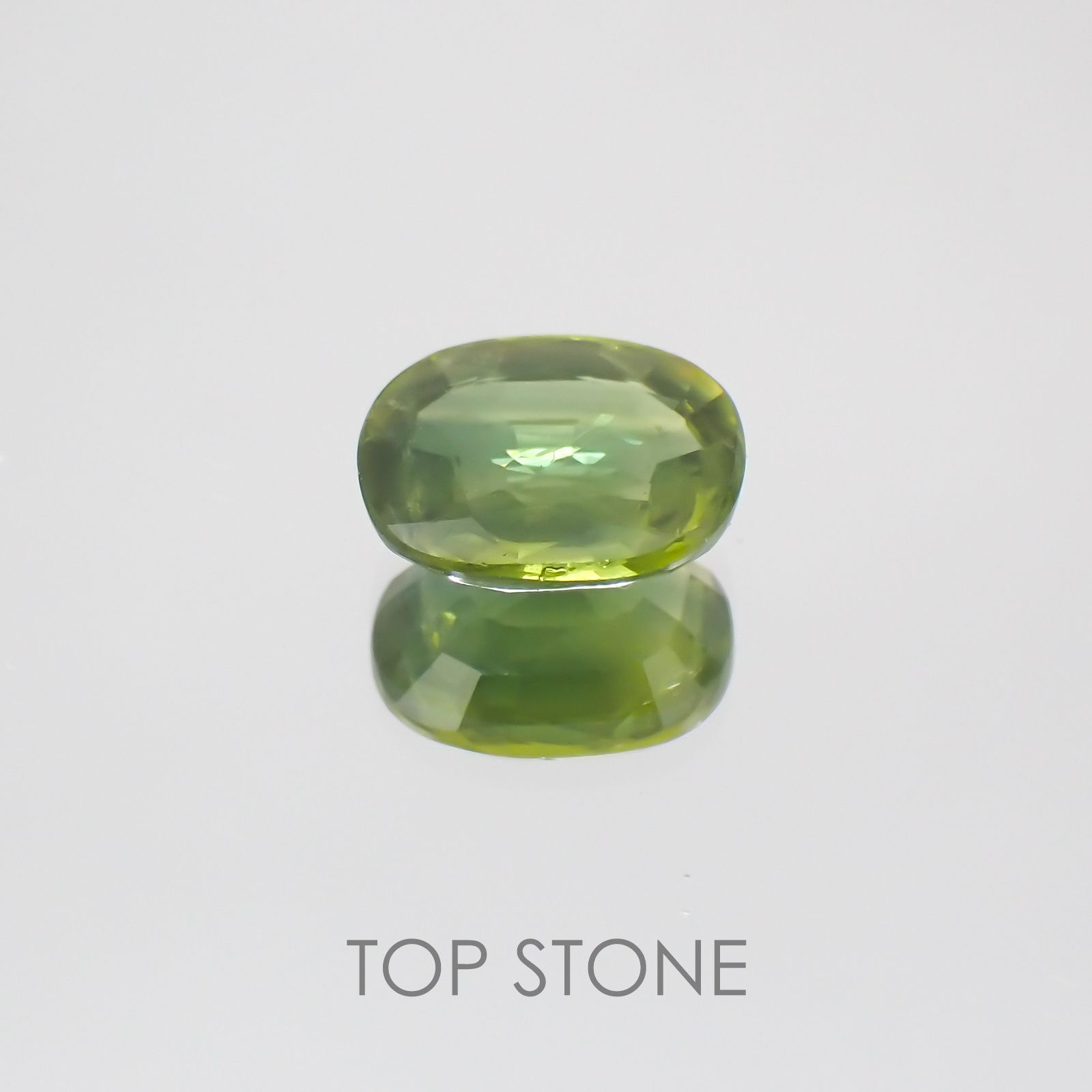 パーティカラーサファイア(宝石名パーティカラード・サファイア) タイ産 2.69ct 識別済[19111654]9.3×8.2mm前後