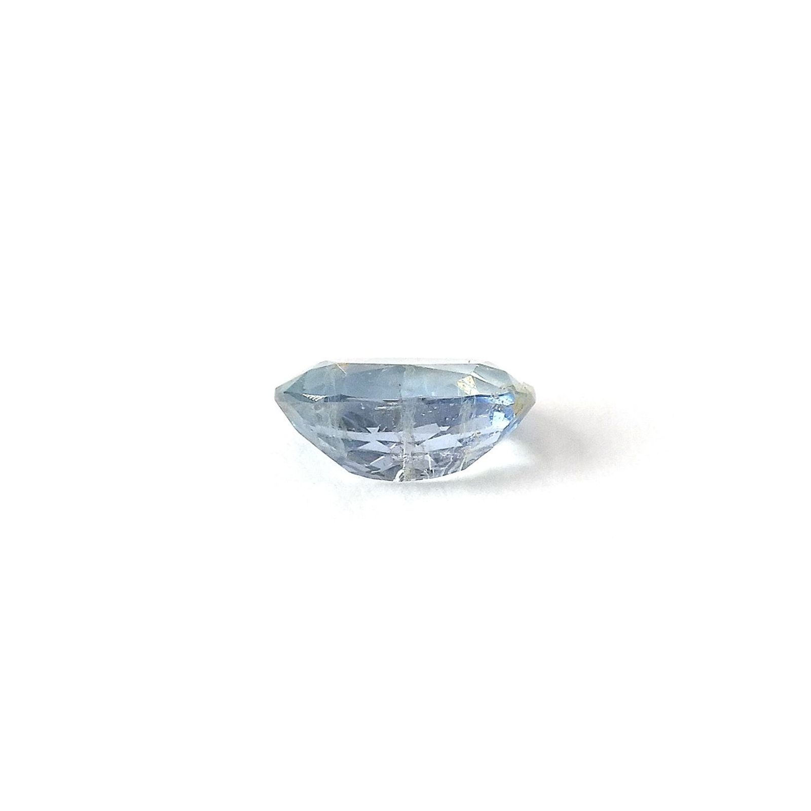 ジェレメジェバイト(宝石名エレメジェバイト)ナミビア産 ソ付(彩珠) 0.759ct / 6.9x4.9mm前後 [220817285]