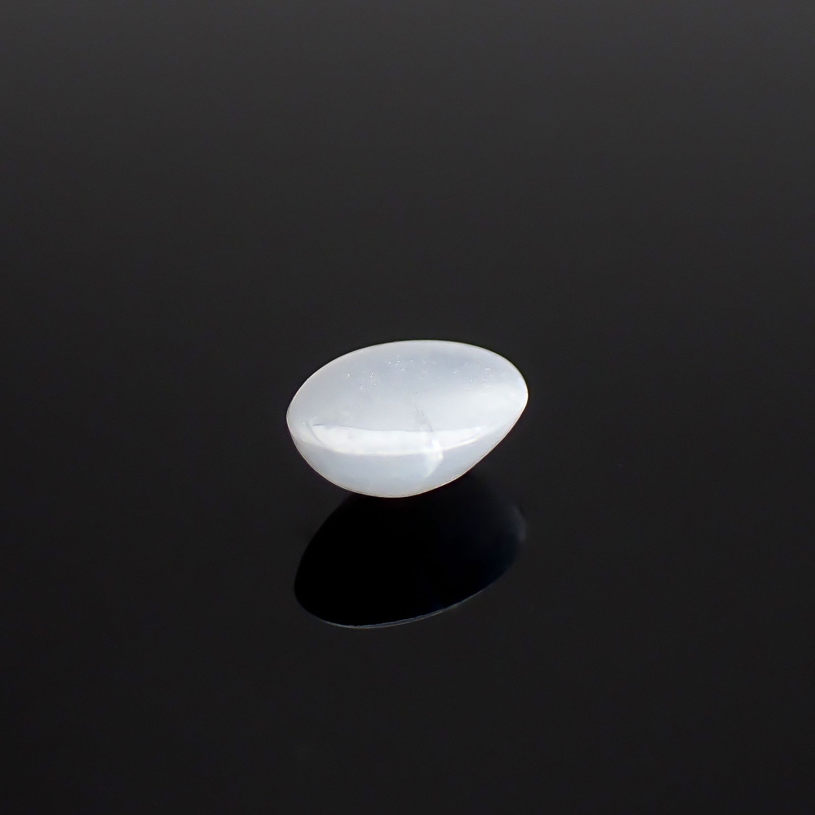 ジルコンキャッツアイ ビルマ産 0.60ct / 5.6x4mm前後 [260832882]