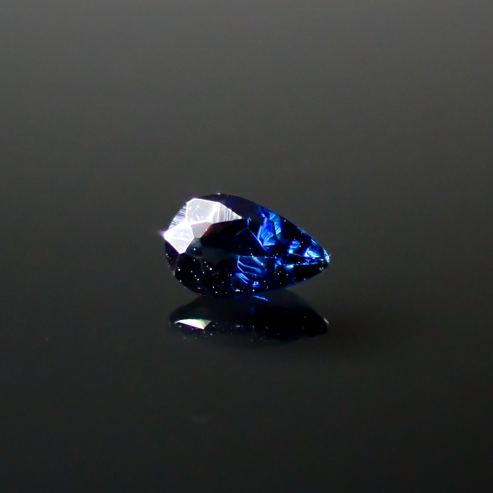 ブルートルマリン ブラジル産 0.21ct[240628028]4.8x3mm前後