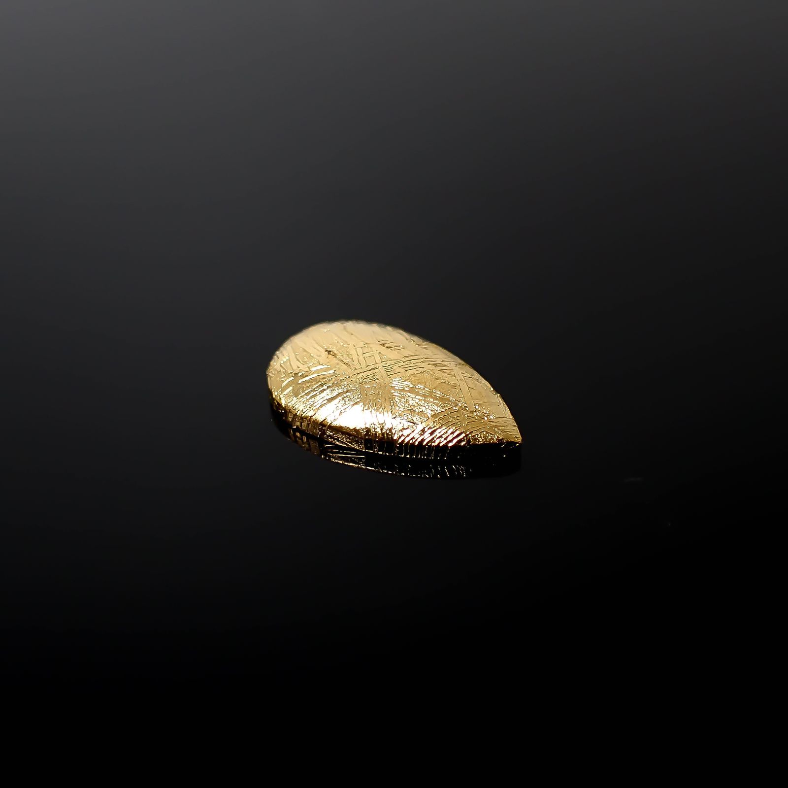 ムオニナルスタ隕石 発見地:スウェーデン 9.36ct[240125819]15.7x9.9mm前後