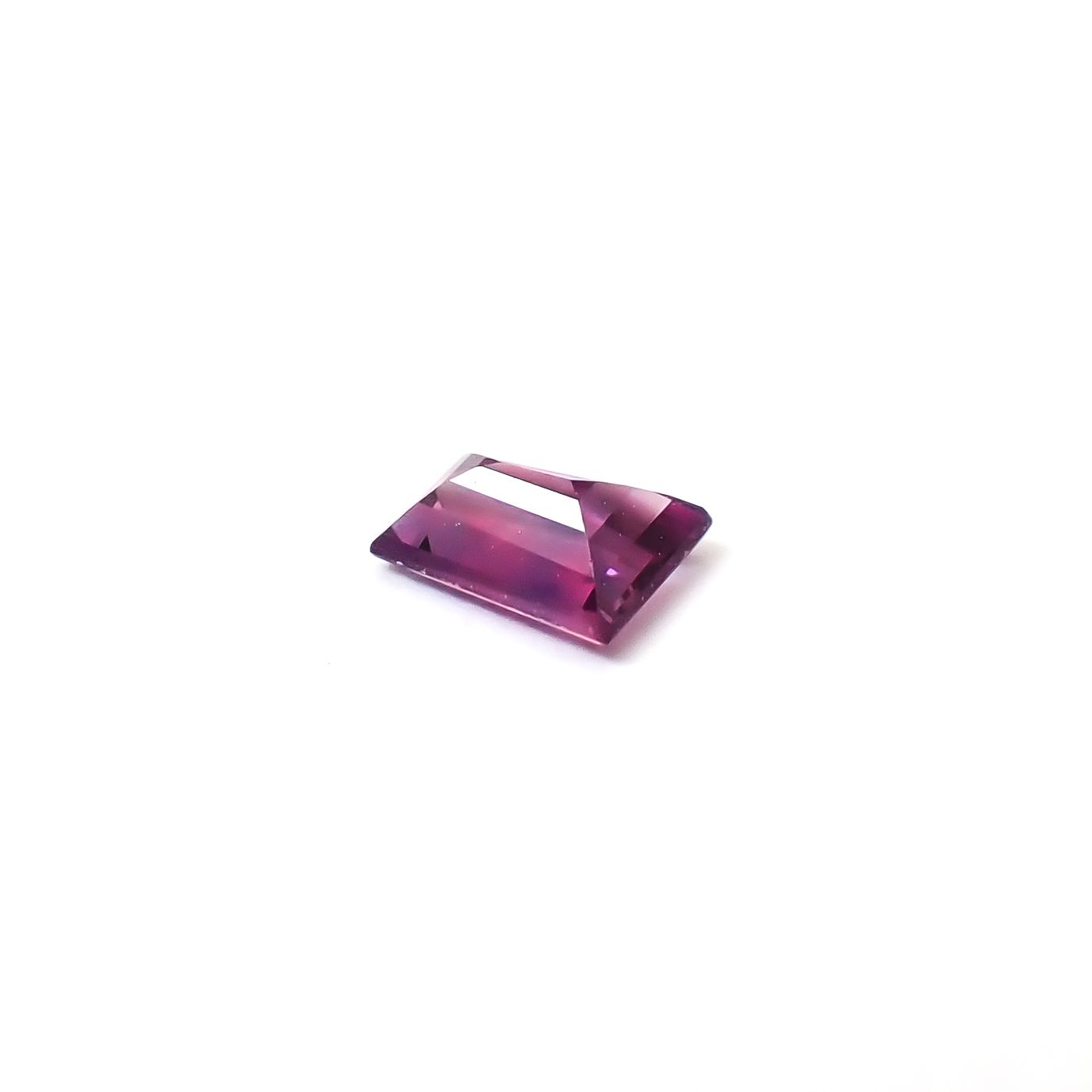 ウィンザーサファイア タンザニア・ウィンザー産 0.19ct / 3.9x3mm前後 [260532139]