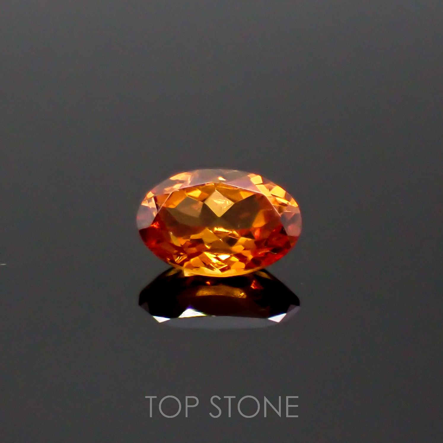 スペサルティンガーネット(宝石名ガーネット)タンザニア産 0.63ct 識別済[220817546]6x4mm前後