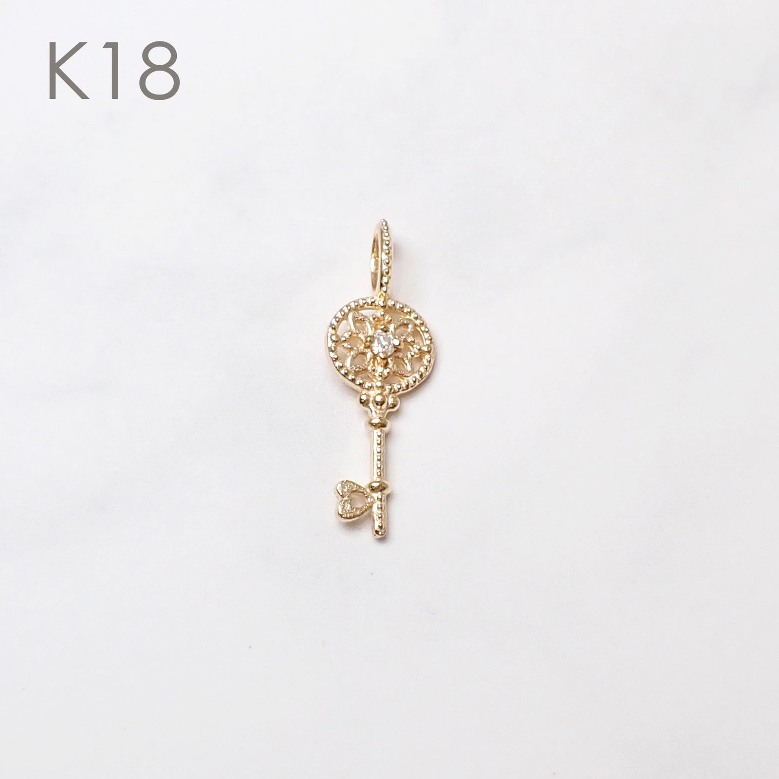 ◇K18/K10 Beata（ビィータ）◇アンティークキー [ラッキーチャーム/ペンダントトップ※チェーン別売り]